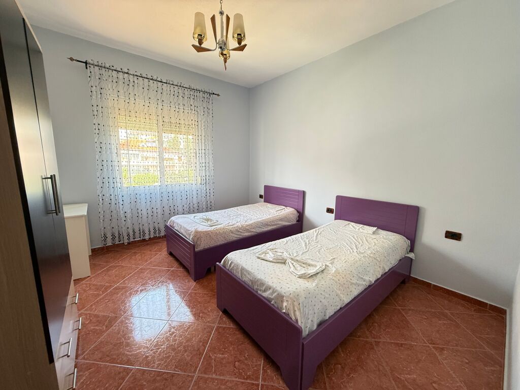 AFFITTIAMO IL 3° PIANO +PostO PARCHEGGIO DI UNA VILLA !