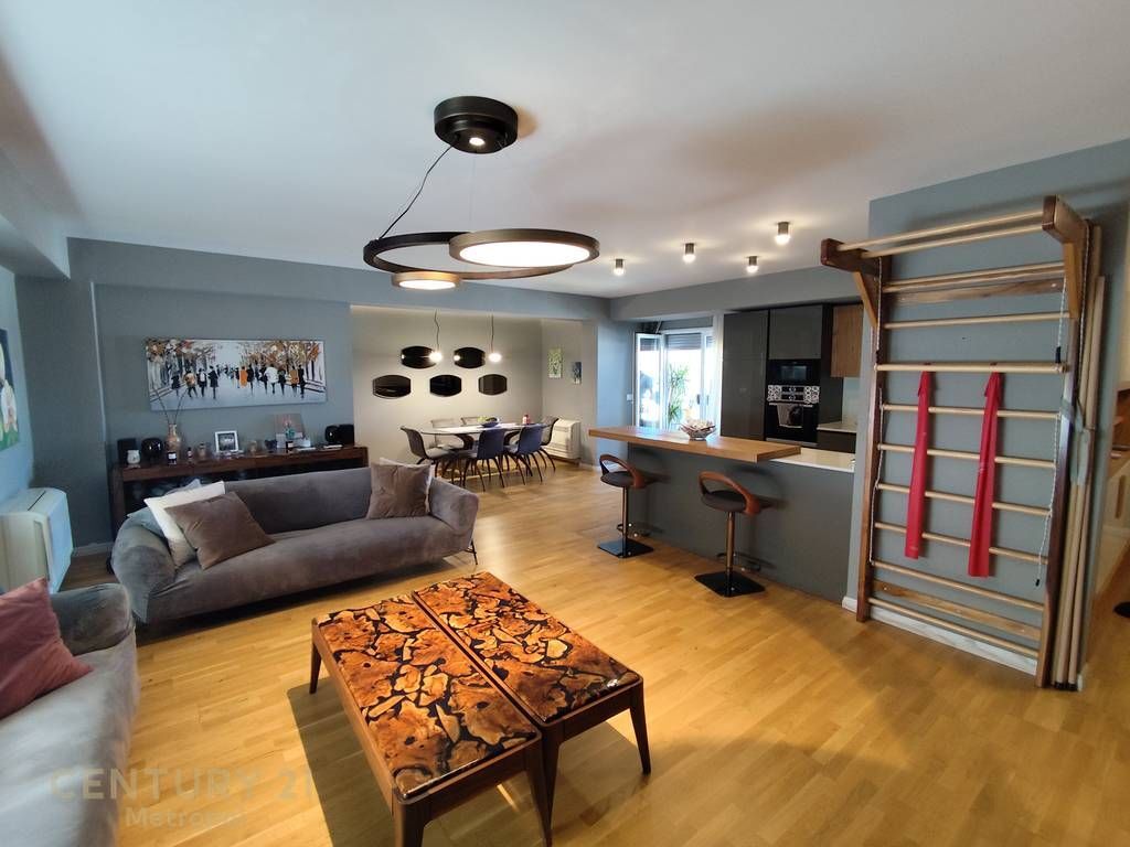 APARTAMENT 3+1 PER QIRA NE NJE REZIDENCE PRIVATE PRANE TEG
