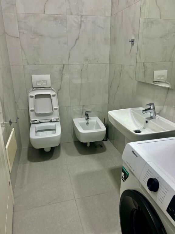 Apartament me Qera 2+1+2 me Post Parkimi në Kompleksin Delijorgji