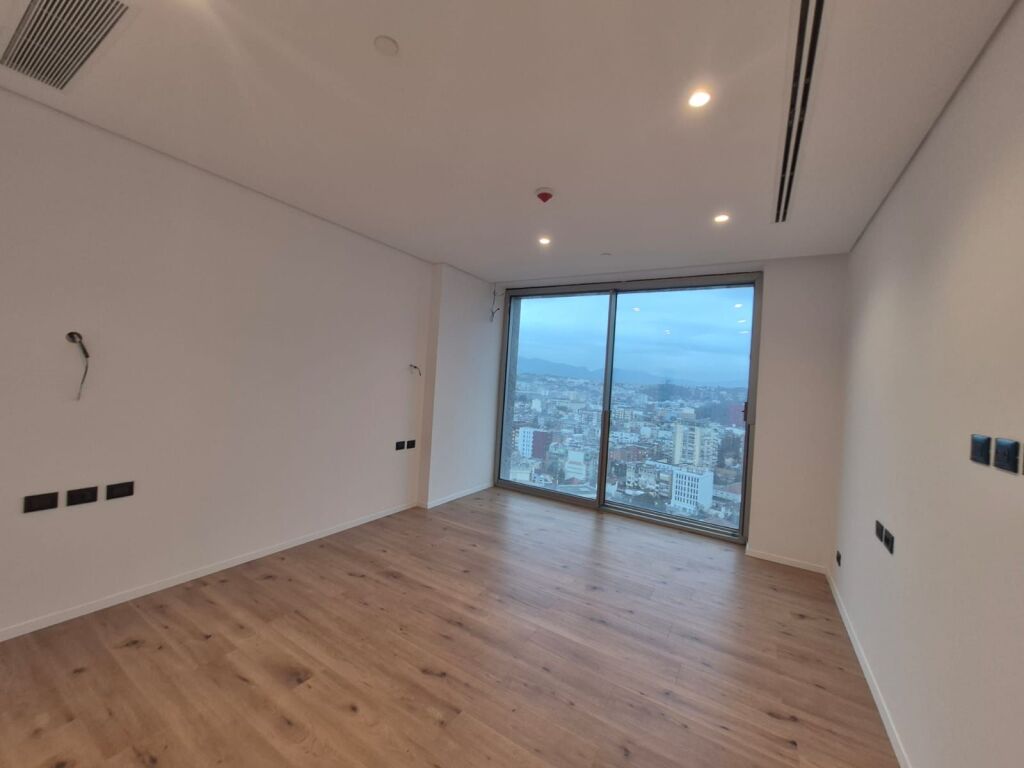 🏢 UFFICIO IN AFFITTO – DOWNTOWN ONE