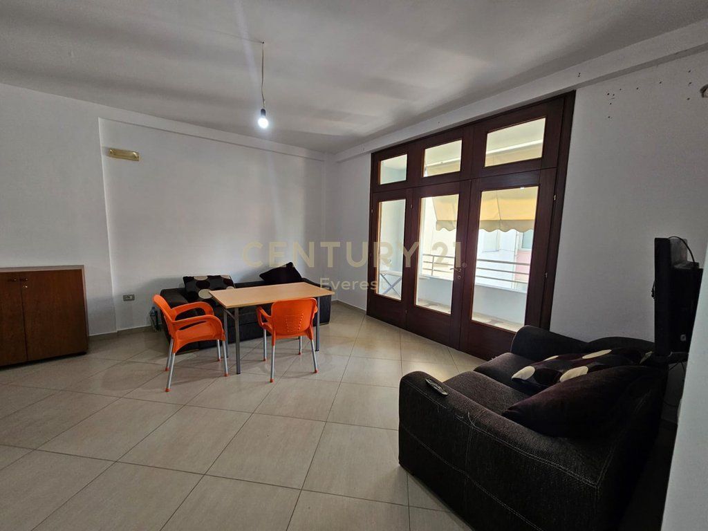 KODRA E DIELLIT, APARTAMENT 2+1 PER QIRA