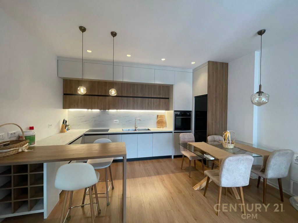 Apartment 2+1 + Parking for Rent | Magnet Complex, near 21 Dhjetori