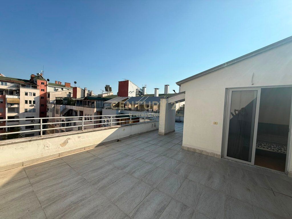 Apartament 1+1 me Verande me Qira zona Fresk