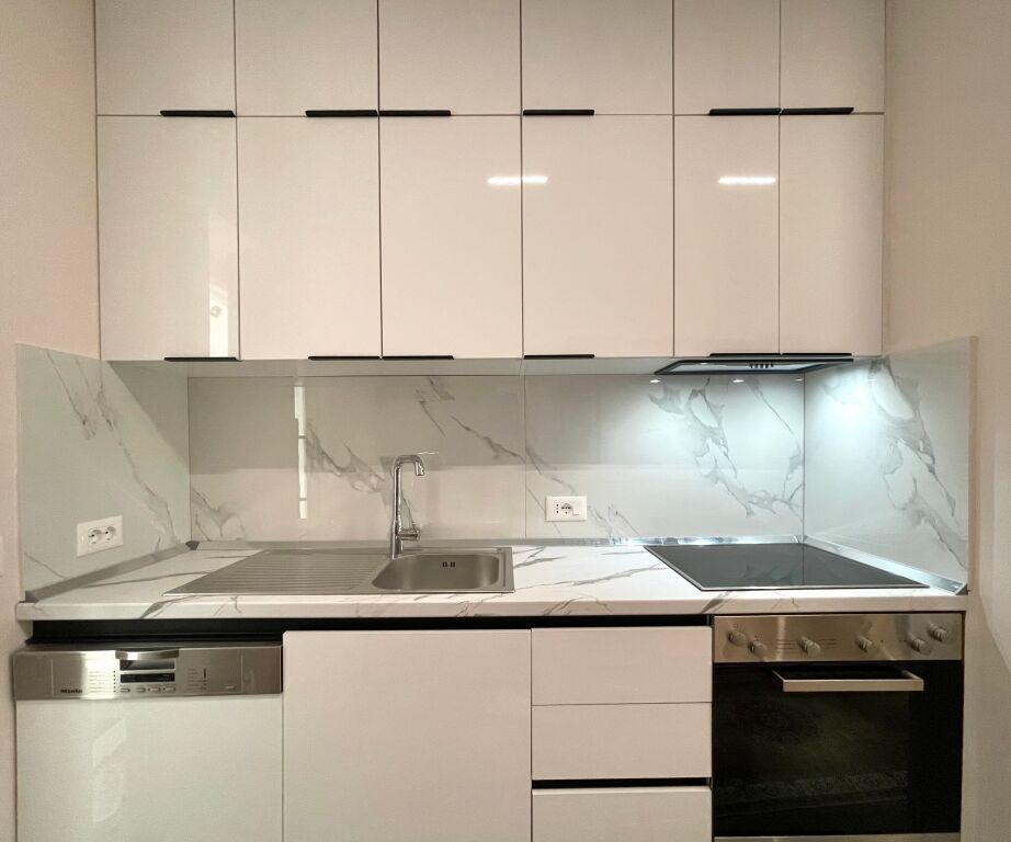 Apartament 1+1 i pabanuar, Liceu-Rruga Elbasanit