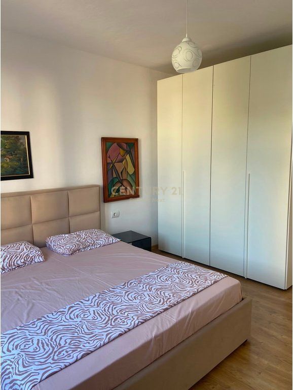 BULEVARDI ZOGU I PARË – APPARTAMENTO 1+1 IN AFFITTO!!