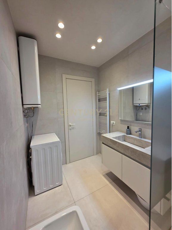 Shitet, Apartament 1+1+Post Parkimi, Perla Resort 235,000 €