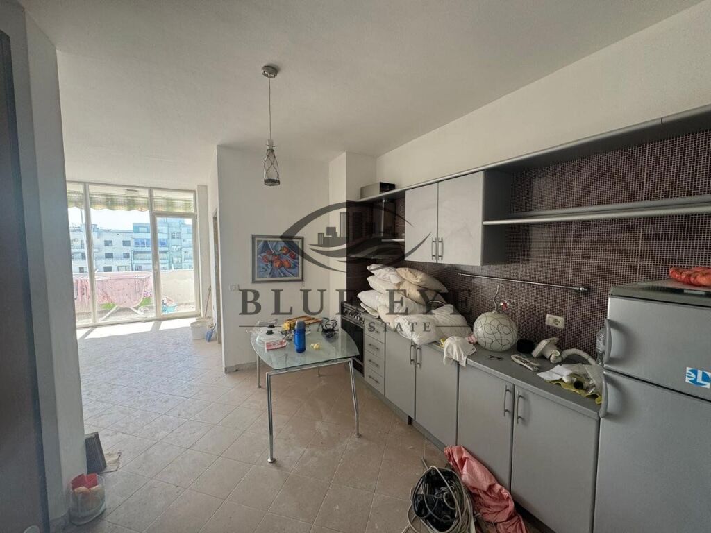 SHITET APARTAMENT 2+1 PRANE RROTES SE KUQE – PLAZH, DURRES