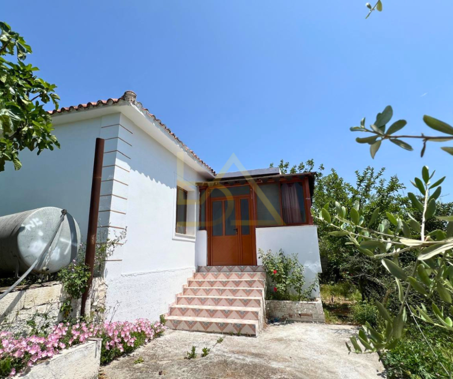 Shtëpi 3+1 për Shitje – Kotë, Vlorë