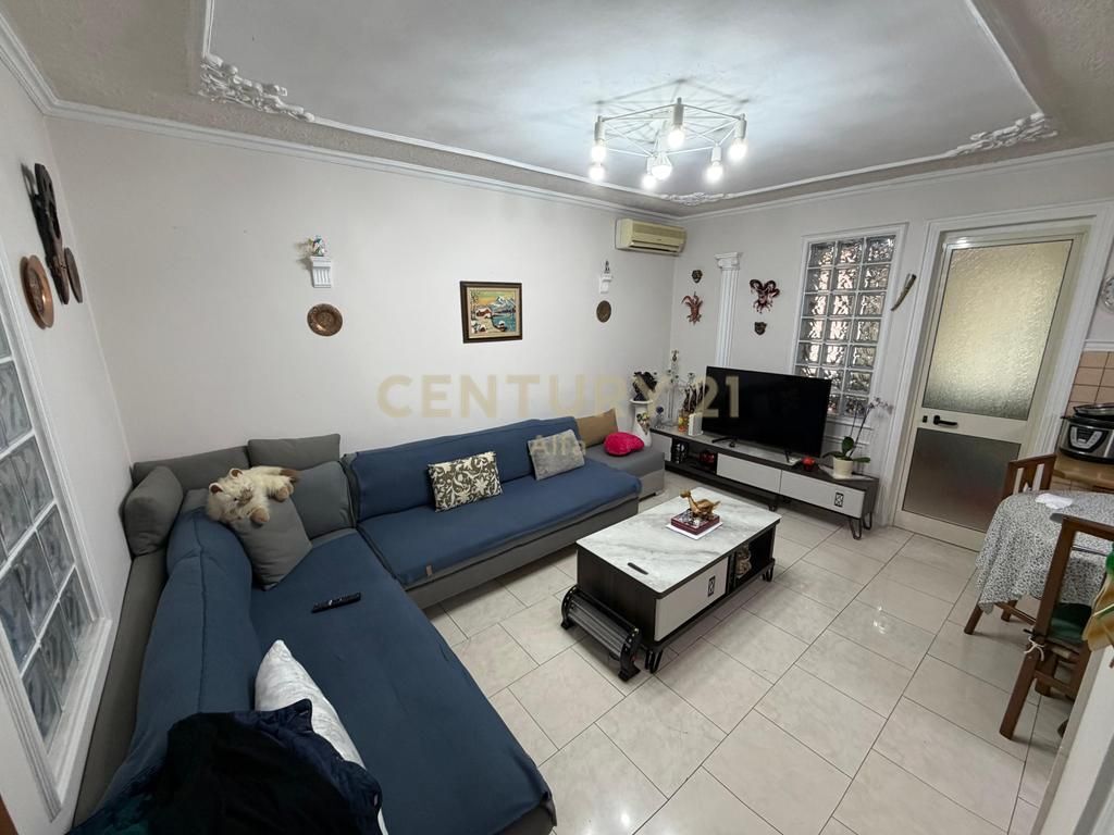 Apartment 2+1 for sale near the Ballet School!