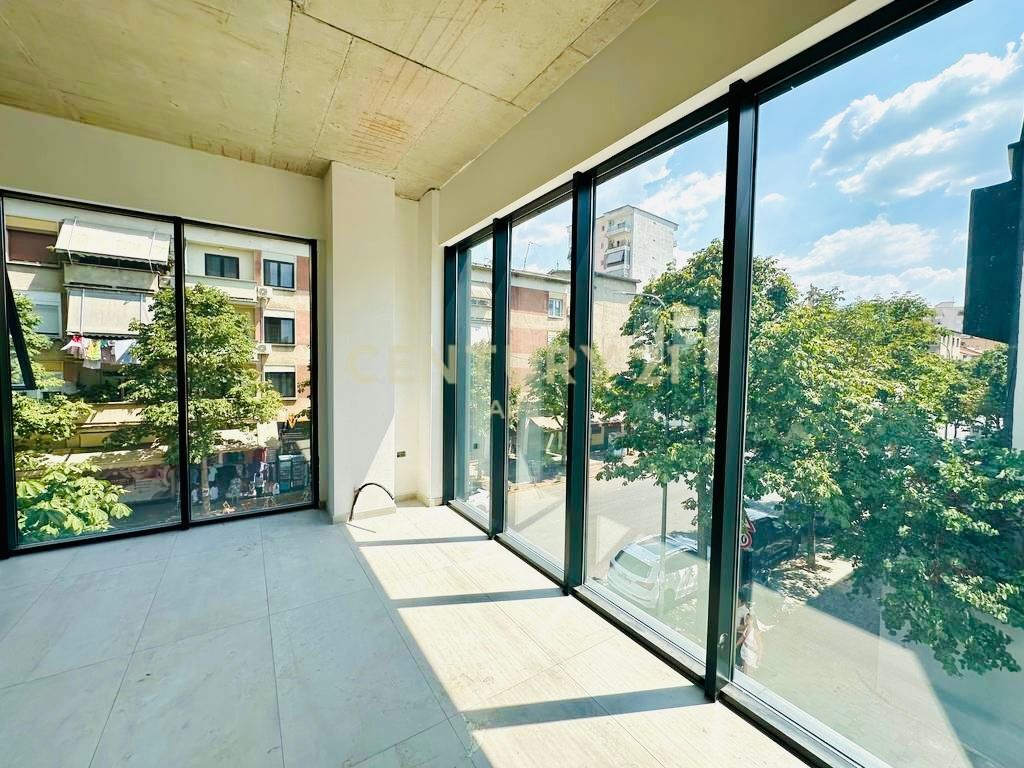 IN AFFITTO, SPAZIO COMMERCIALE PREMIUM IN VIA BARRIKADAVE❗️