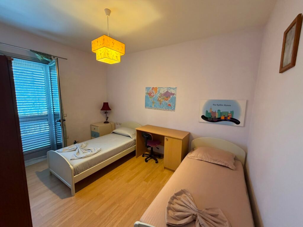 🏡 PART OF VILLA FOR RENT – 3+1+2📍 Location: Near the Engineering Dormitories💶 Rent: 1,000 €/month