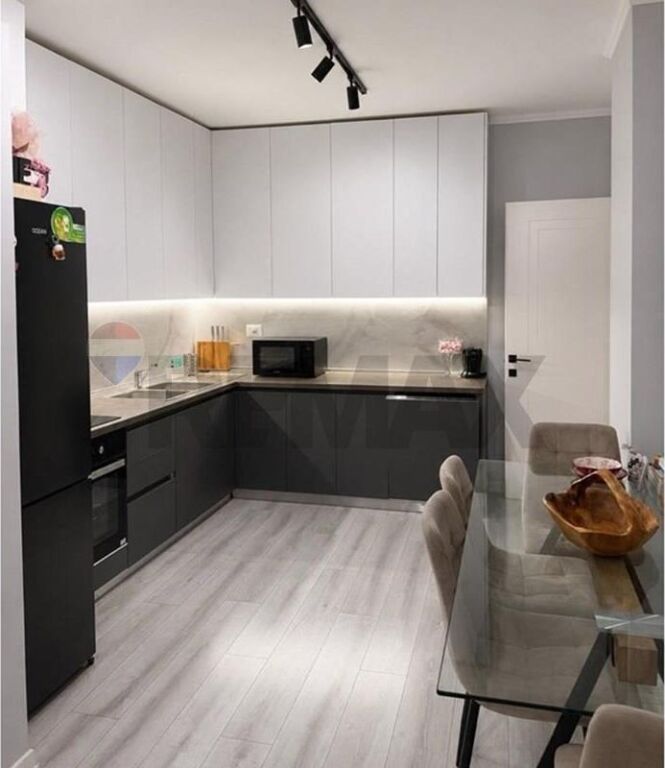 Appartamento - In Affitto - Via Liqeni i Thatë, Tirana