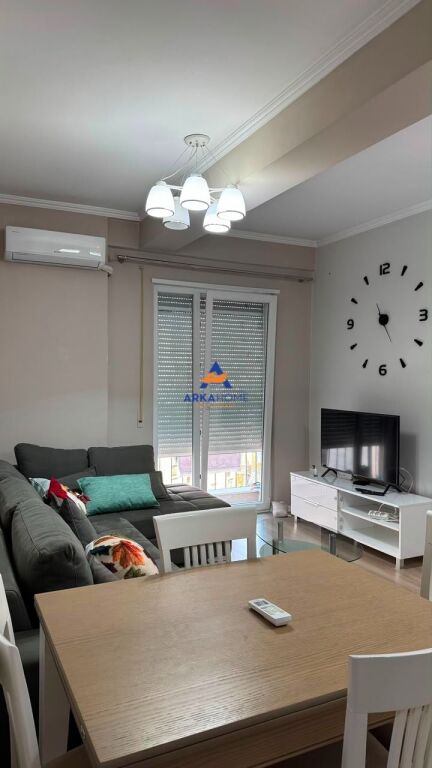 JEPET APARTAMENT 1+1+2 BALLKONE "BRRYLI" 60.000 LEKE