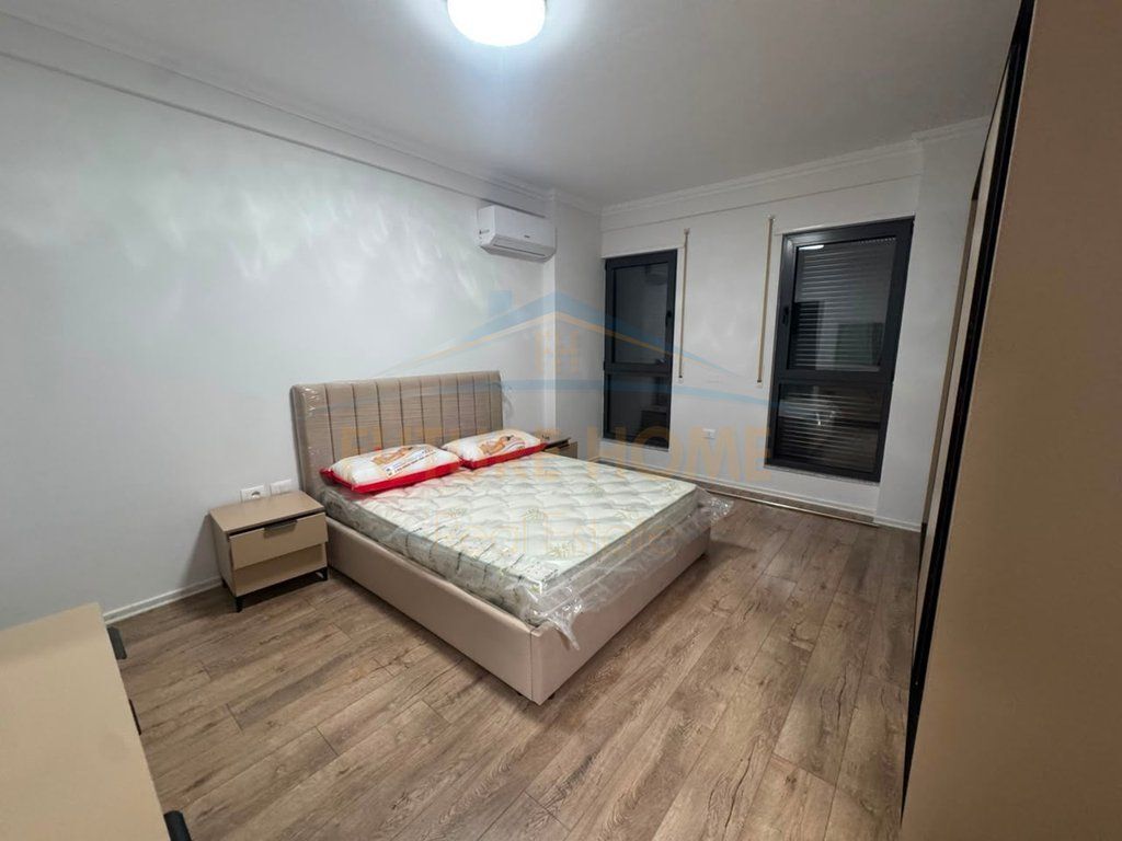 Disponiamo per Affitto Appartamento 2+1+2, Jordan Misja vicino al complesso Ndregjoni.