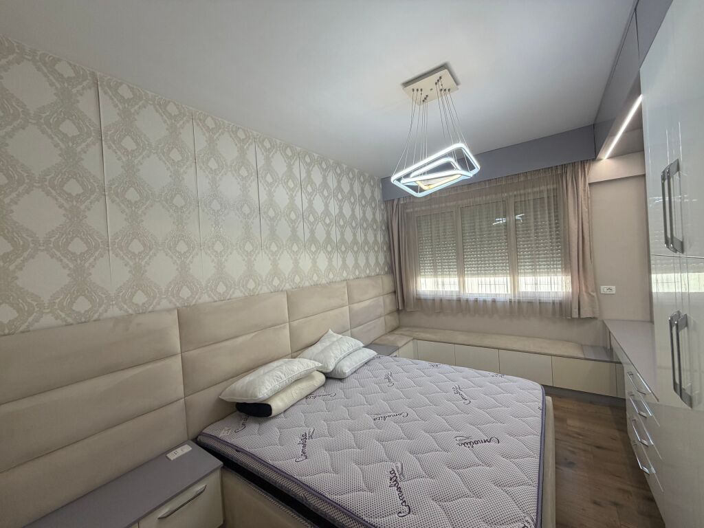 Rent, Apartment 2+1+2, Paris Commune, Kristal Center, Tirane
