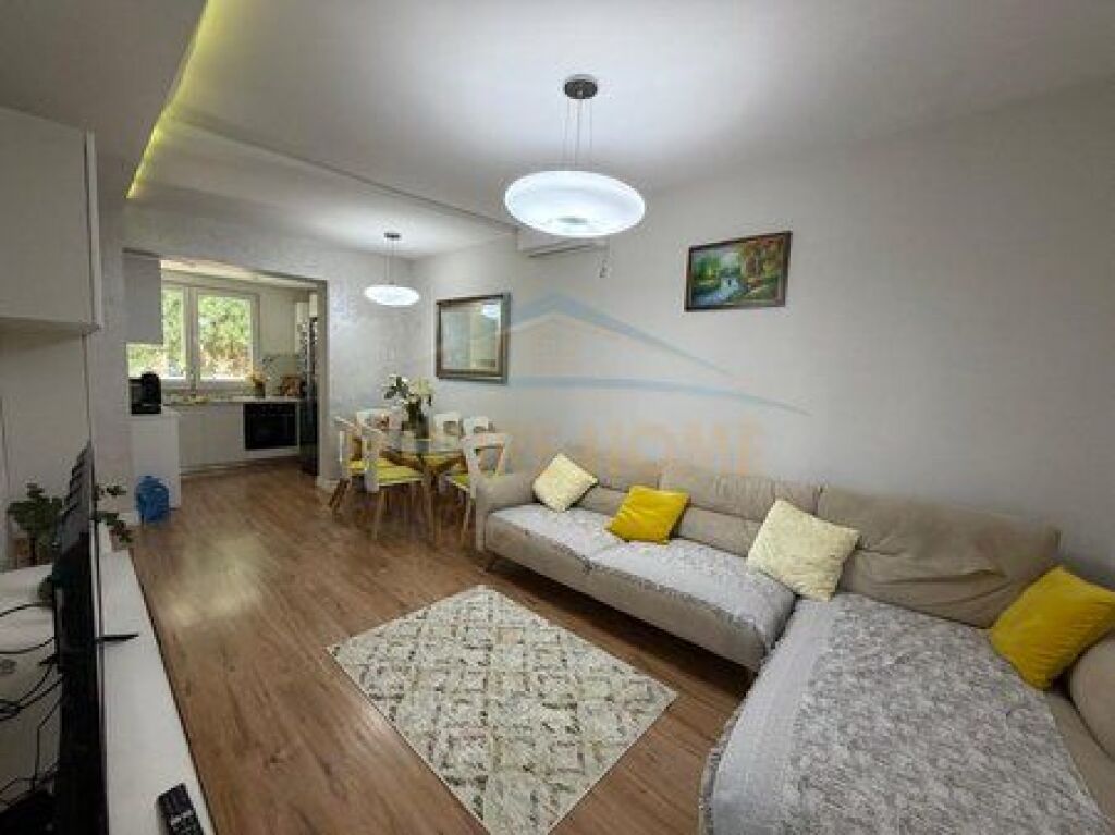 In vendita, Casa Privata, Porcellana, Tirana.