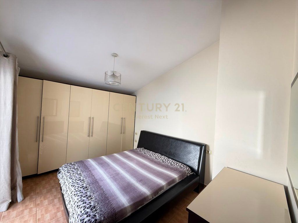 Apartament 1+1 me Verande me Qira zona Fresk