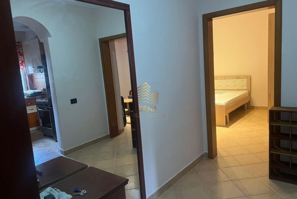 Qira, Apartament, 1+1, Xhamllik, 50.000 Leke/Muaj i Diskutueshem