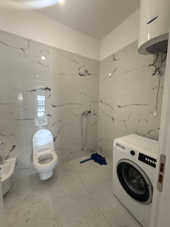 𝗥𝗲𝗻𝘁 𝗮𝗽𝗮𝗿𝘁𝗺𝗲𝗻𝘁 𝟮+𝟭+𝟮 – 𝗨𝗻𝗶𝘃𝗲𝗿𝘀 𝗖𝗶𝘁𝘆