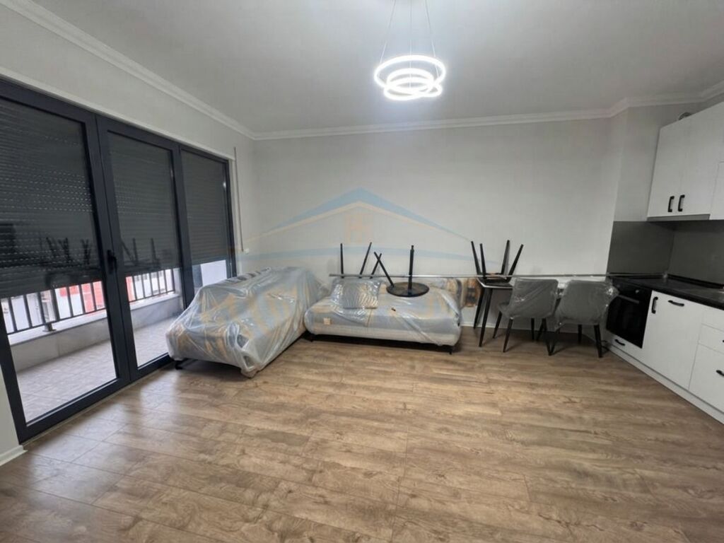 Qera, Apartament 1+1, Jordan Misja, Tirane