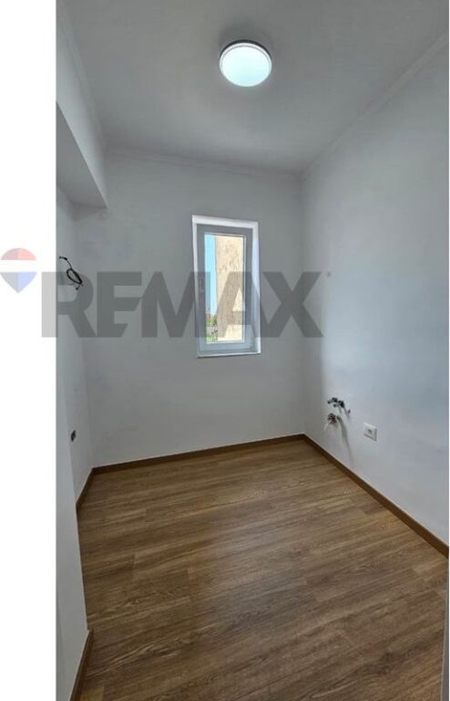 Shitet Apartament 1+1 te Medreseja