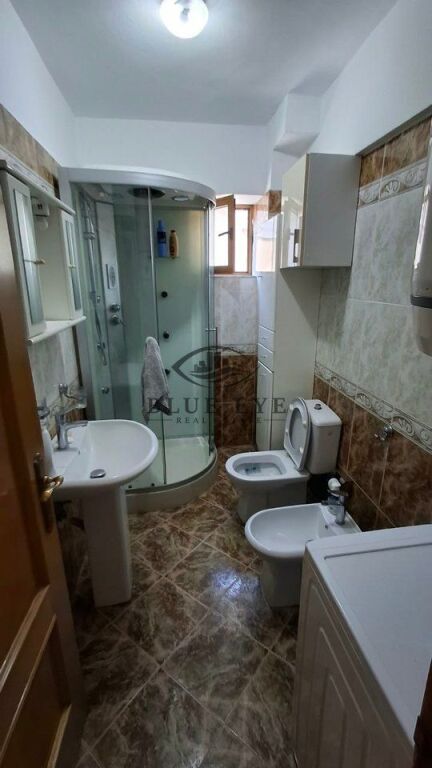 Appartamento 2+1 in affitto – Ospedale Americano, Durrës!