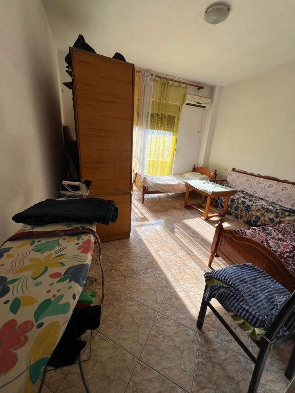 APARTAMENT 2+1 PËR SHITJE – PRANË SHKOLLËS EFTALI KOÇI!