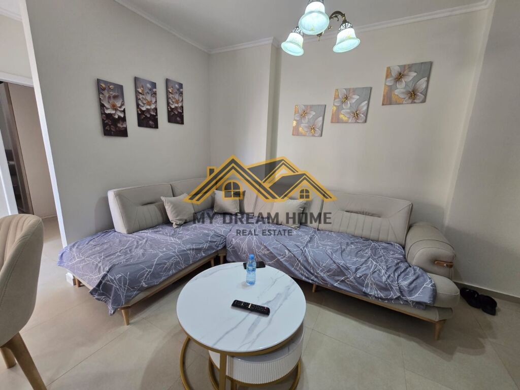 Shitet Apartament 2+1 – Rrota e Kuqe, Durrës