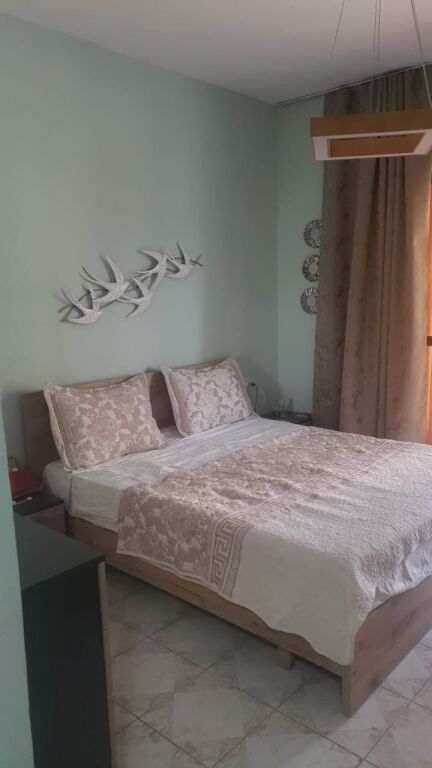 For rent 1+1 Laprake 45,000 leke