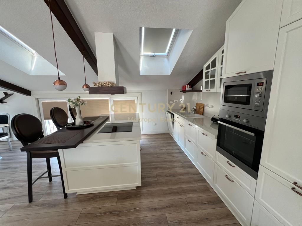 .APARTAMENT 3+1+3 PER QIRA TEK "SECRET GARDEN"