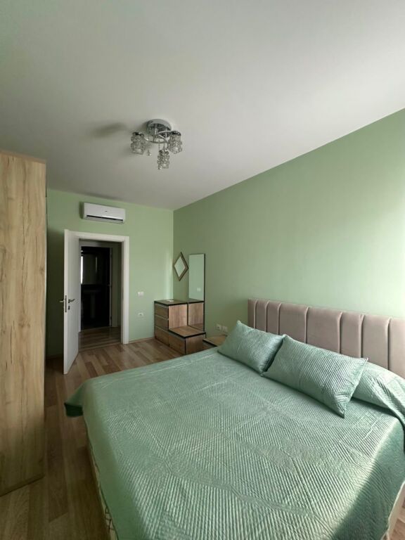 Jepet me qira apartament 1+1 në qendër të Tiranës