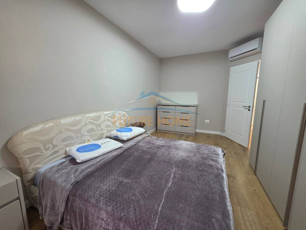 Qera,Apartament 2+1,Komuna e Parisit,Tirane