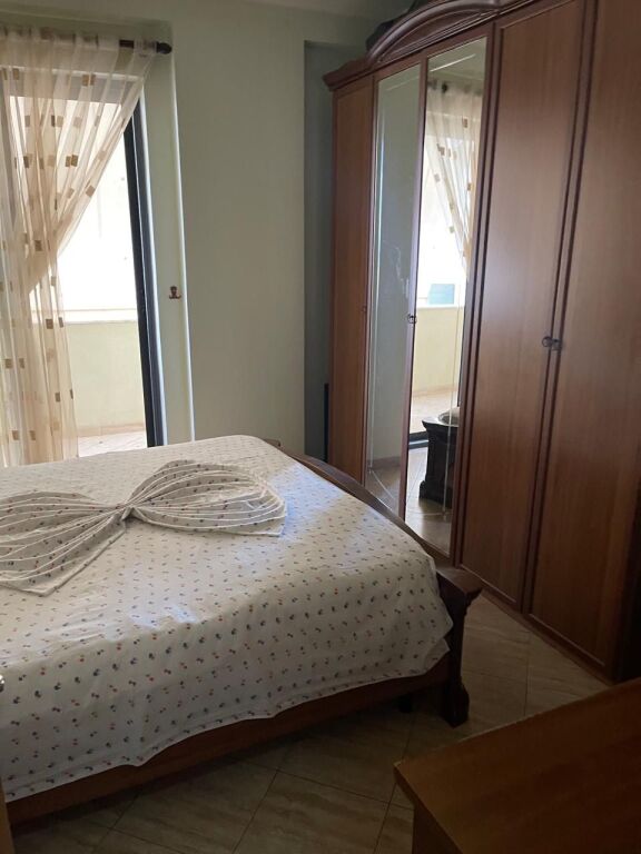 2+1,te kodra e diellit 1,me hipoteke,165.000 euro