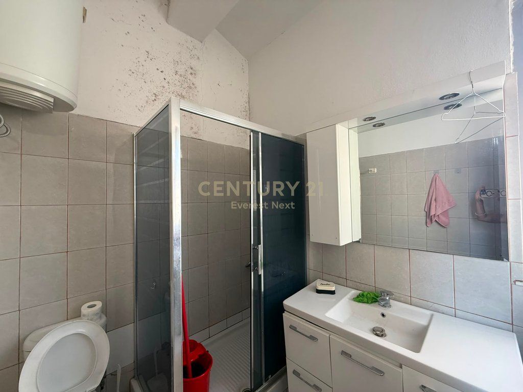 Apartament 1+1 me Verande me Qira zona Fresk