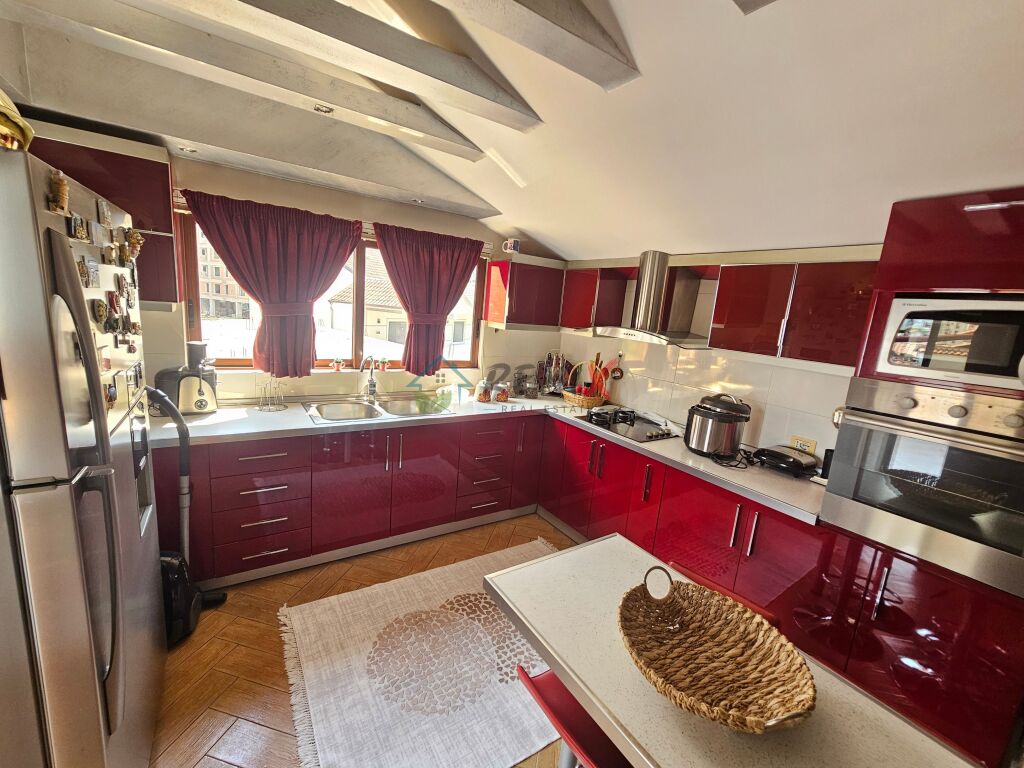 🏡 3RD FLOOR OF A PRIVATE VILLA FOR RENT – TIRANA