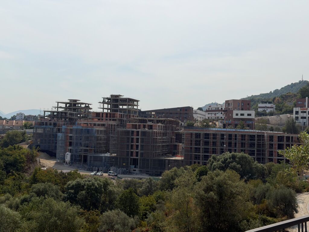 SHITET APARTAMENT 1+1 – KODRA E DIELLIT, TIRANË