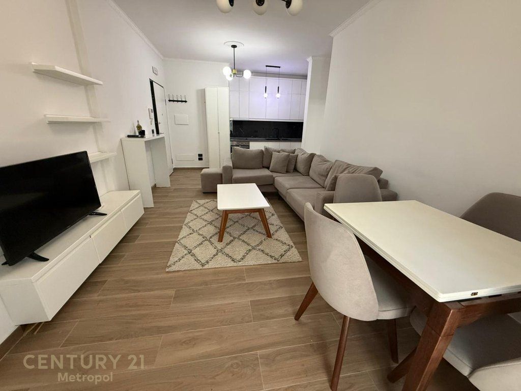 Apartament me oborr 1+1+parkim per qira ne rezidence private- TEG!