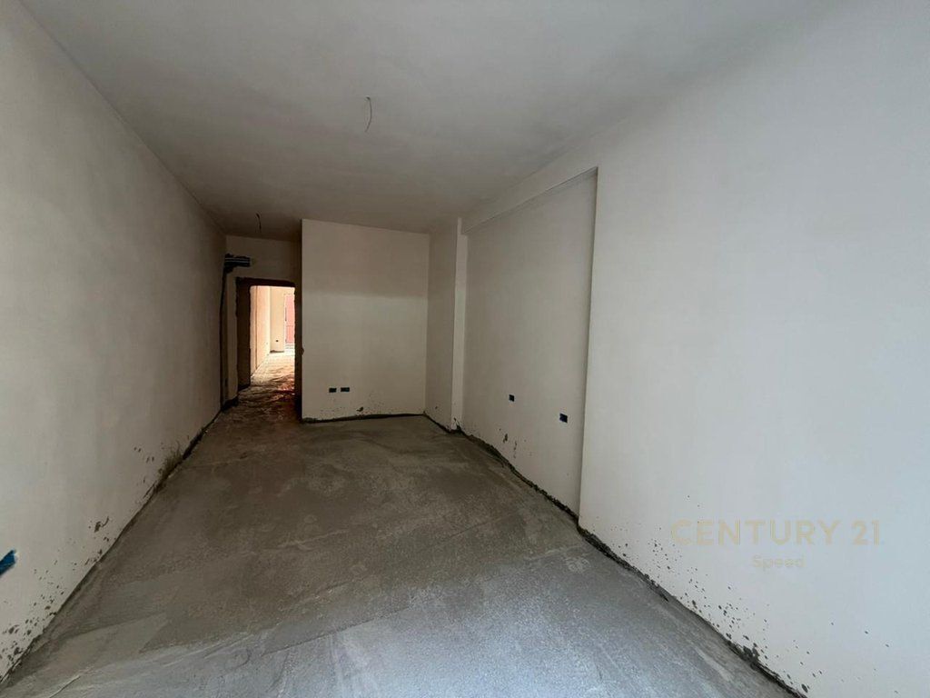 Apartament 2+1+2 Për Shitje në Paskuqan!!