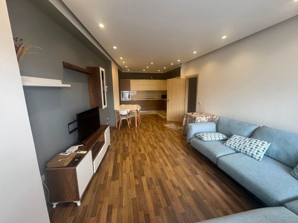 Apartament 2+1+parkim me qira ne Astir