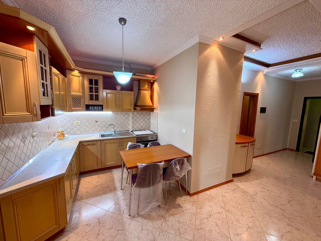 For rent 2+1 apartment at Kosovareve Street