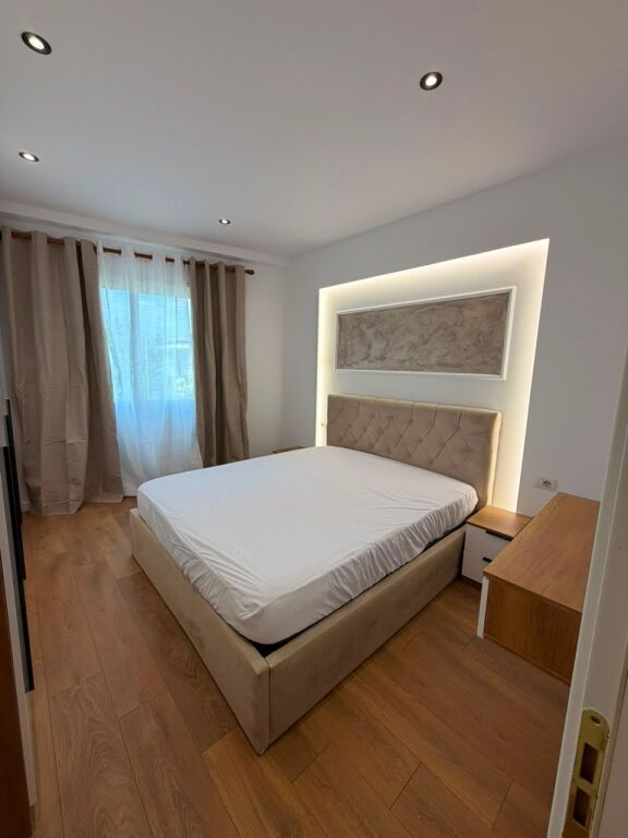 🏡 APARTAMENT 1+1 PËR SHITJE – TEK KONVIKTET E INXHINIERISË SË NDËRTIMIT ✨