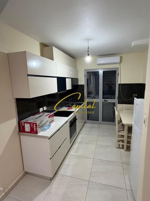APARTAMENT ME QIRA 2+1+2 FRESKU 40.000 LEKE