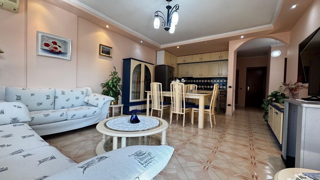 Appartamento 2+1 in affitto in Via Elbasan