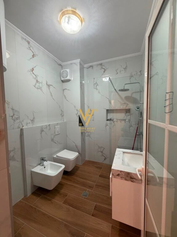 VENDESI APPARTAMENTO 2+1+2+2BLK AL GIARDINO ZOOLOGICO 258.000 EURO