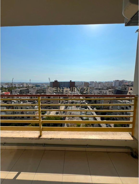 JEPET ME QIRA APARTAMENT 2+1+2 TEK RAJONI I POLICIS DURRES !!