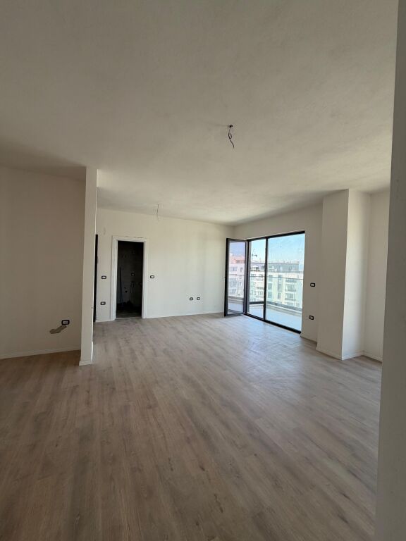 APPARTAMENTO 2+1, in VENDITA, EX CAMPO DI AVIAZIONE TIRANA