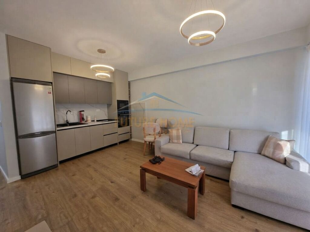 Qera,Apartament 2+1,Komuna e Parisit