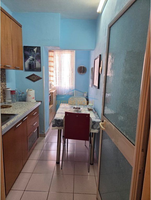 Shitet, Apartament 1+1, Irfan Tomini, Tiranë