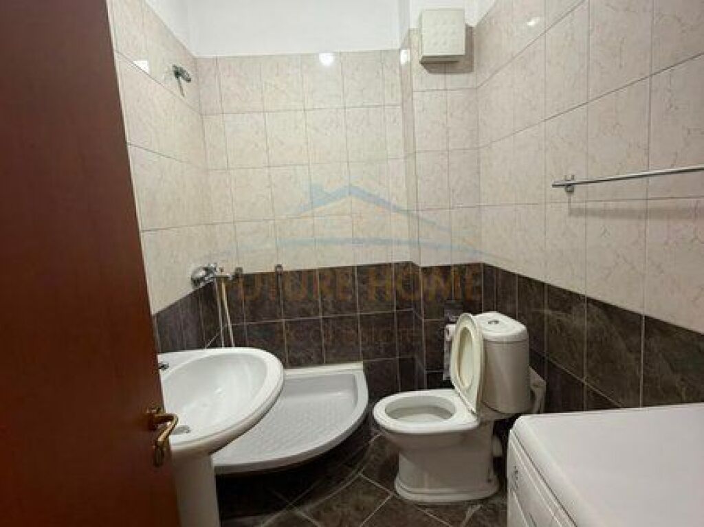 Shitet, Apartament 2+1, Misto Mame, Tirane.