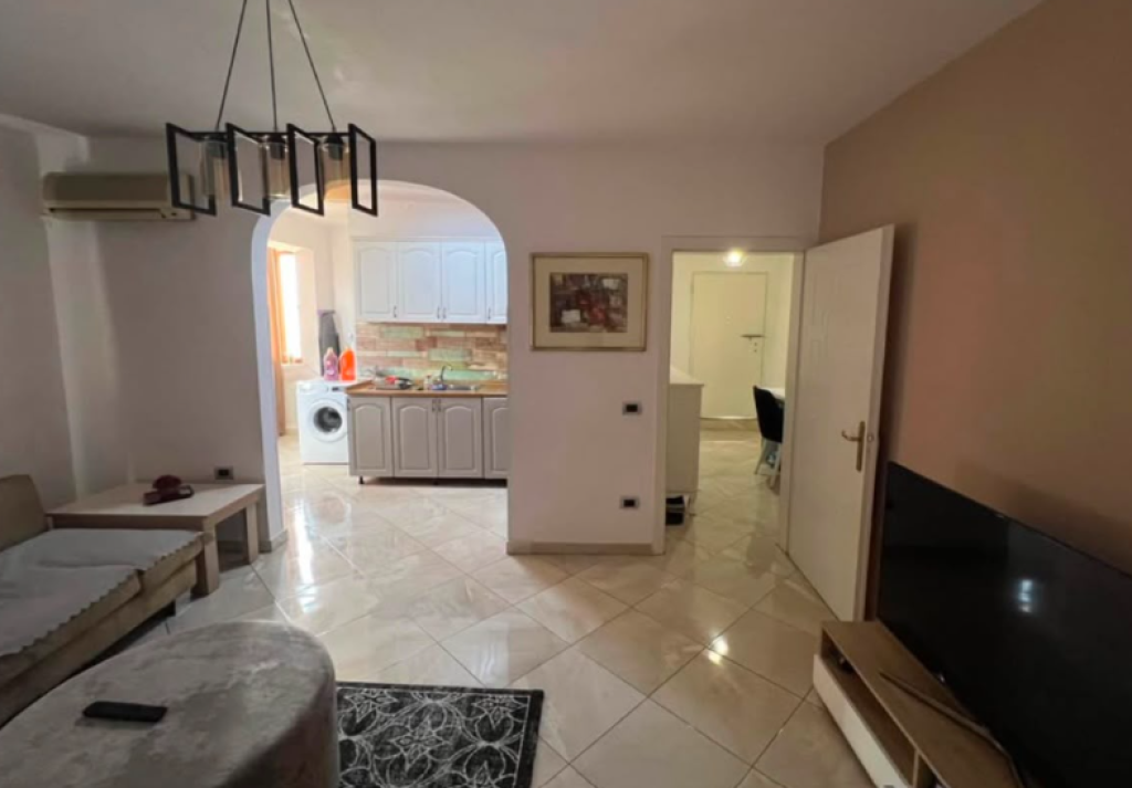 SHITET APARTAMENT 1+1 | LAPRAKË